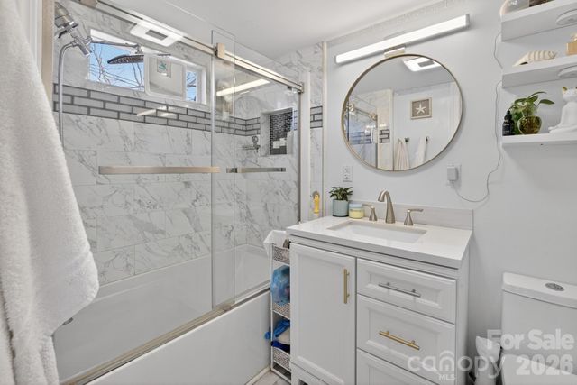 105 Countryside Drive SW, Lenoir, NC 28645