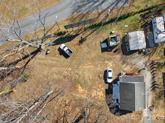 105 Countryside Drive SW, Lenoir, NC 28645