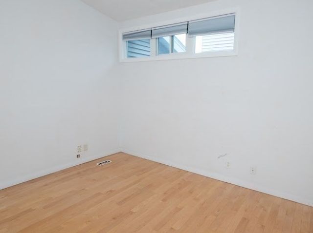 255 North Road 76, Chelmsford, MA 01824