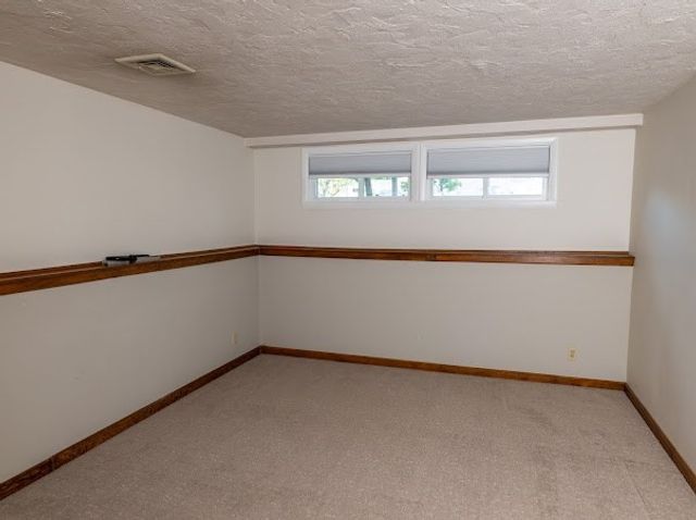 255 North Road 76, Chelmsford, MA 01824