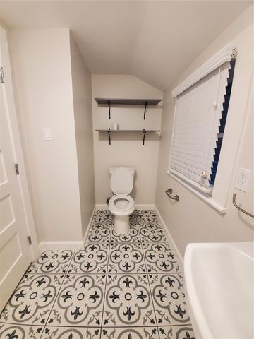 1017 E Humbolt Street, Fort Worth, TX 76104