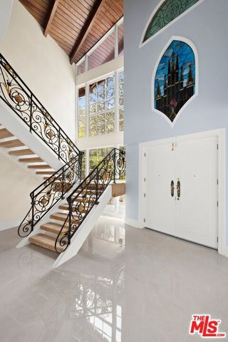 1727 Stone Canyon Road, Los Angeles, CA 90077