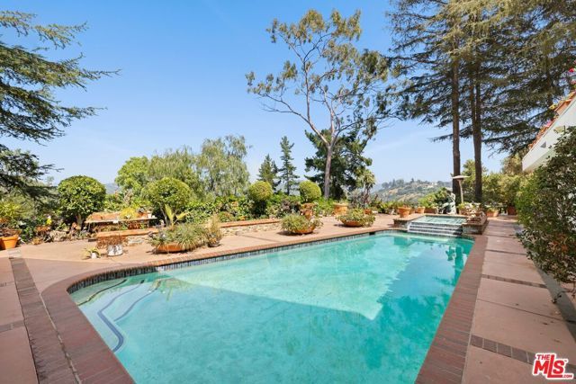 1727 Stone Canyon Road, Los Angeles, CA 90077