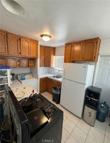 2018 Potrero, South El Monte, CA 91733