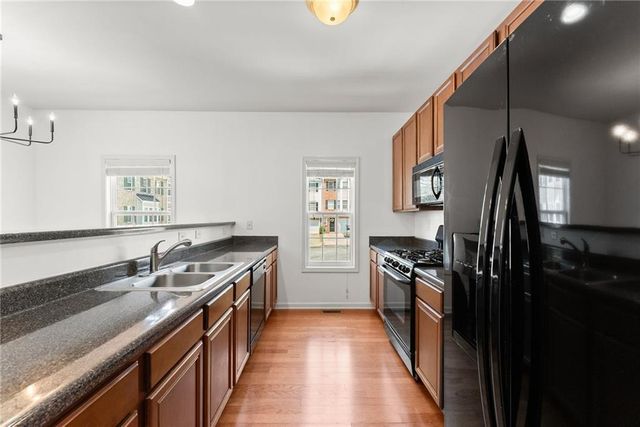 446 Sandtrap Lane, Buford, GA 30518