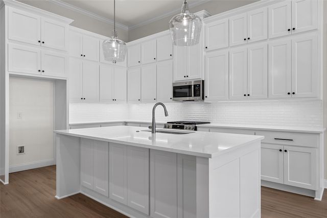 13013 Rainier Drive, Woodway, TX 76712