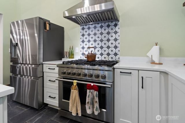 514 Bywater Way, Port Ludlow, WA 98365