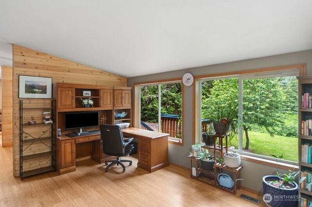 514 Bywater Way, Port Ludlow, WA 98365