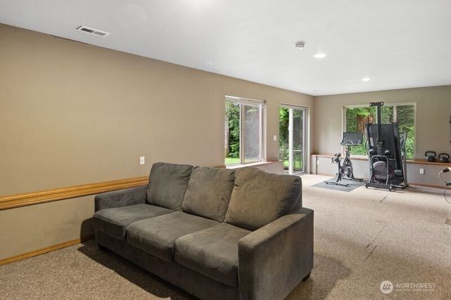 514 Bywater Way, Port Ludlow, WA 98365