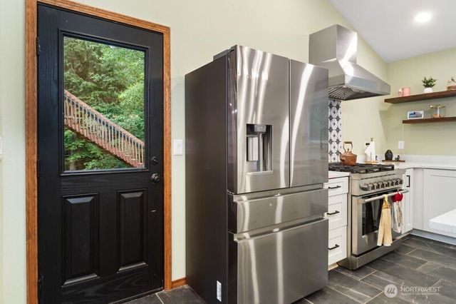 514 Bywater Way, Port Ludlow, WA 98365