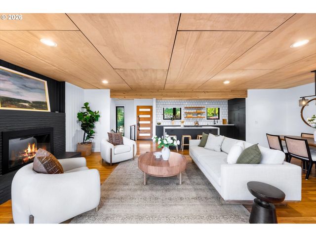 4305 Sw ALTADENA Ave, Portland, OR 97239