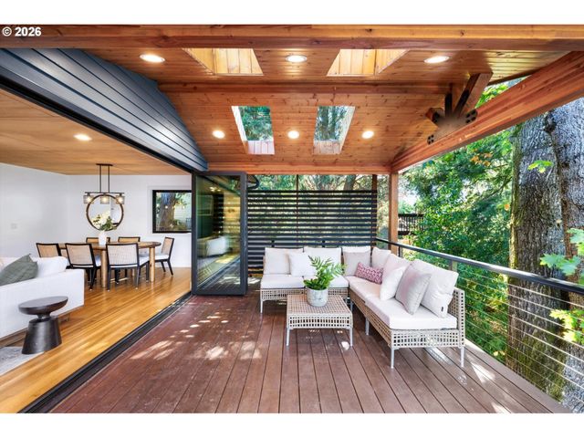 4305 Sw ALTADENA Ave, Portland, OR 97239