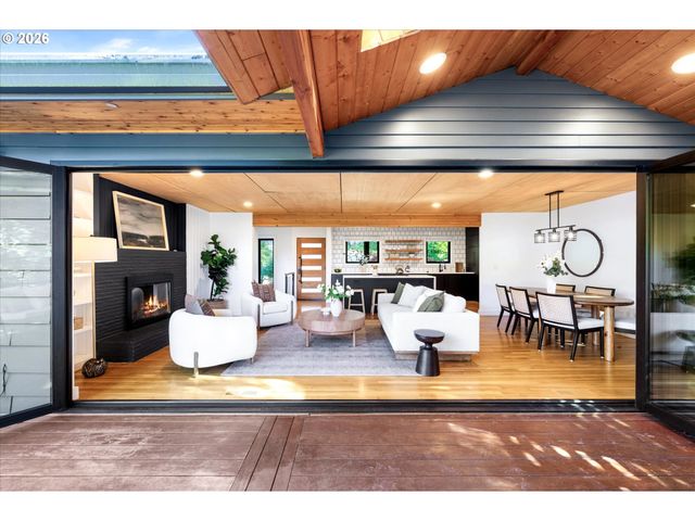 4305 Sw ALTADENA Ave, Portland, OR 97239