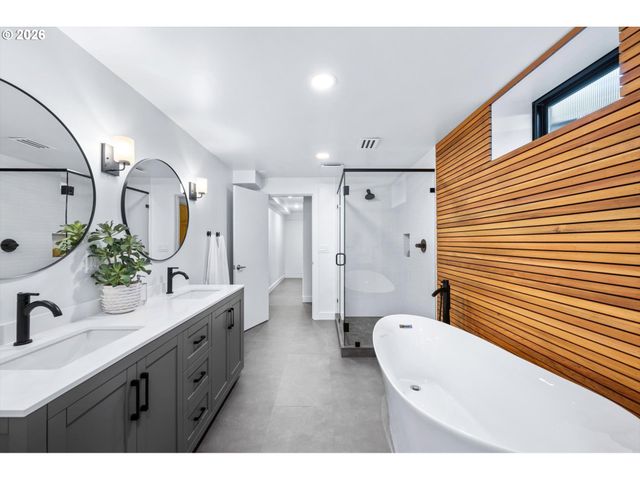 4305 Sw ALTADENA Ave, Portland, OR 97239