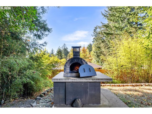 4305 Sw ALTADENA Ave, Portland, OR 97239