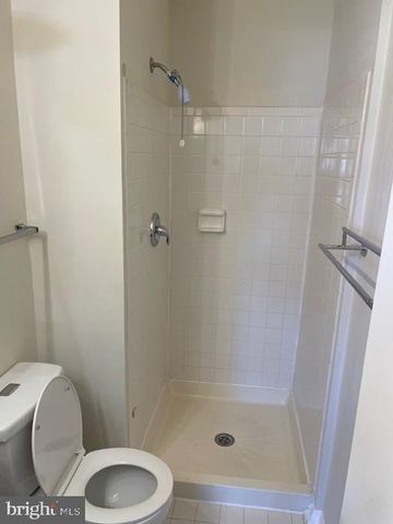 9401 RIVERBRINK CT, Laurel, MD 20723