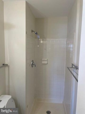 9401 RIVERBRINK CT, Laurel, MD 20723