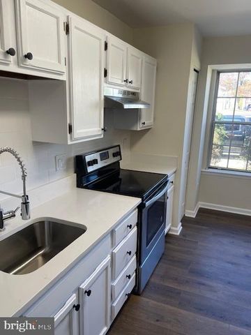 9401 RIVERBRINK CT, Laurel, MD 20723