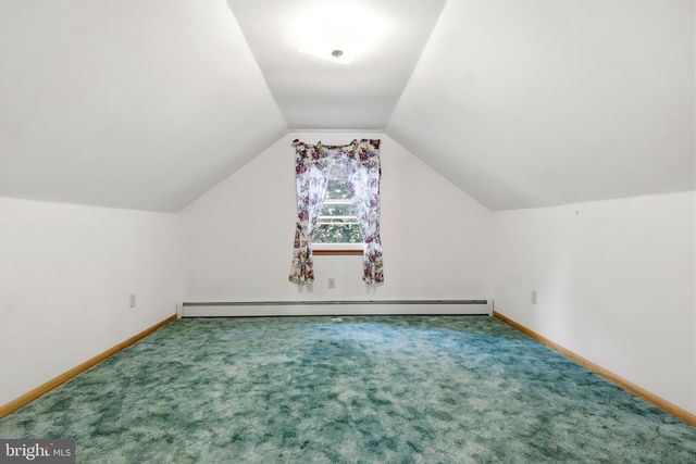 120 MAPLE AVE, Hanover, PA 17331