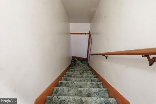 120 MAPLE AVE, Hanover, PA 17331