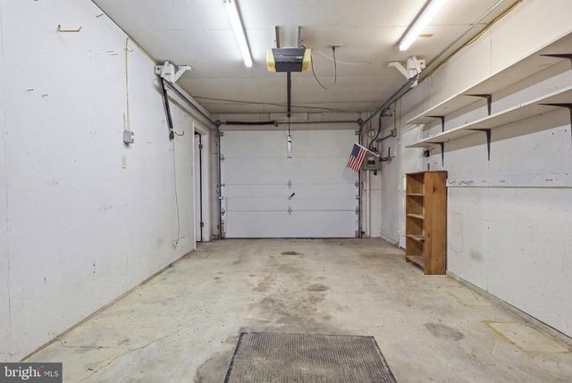 120 MAPLE AVE, Hanover, PA 17331