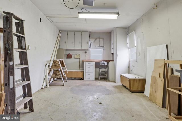 120 MAPLE AVE, Hanover, PA 17331