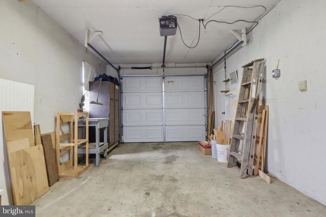 120 MAPLE AVE, Hanover, PA 17331