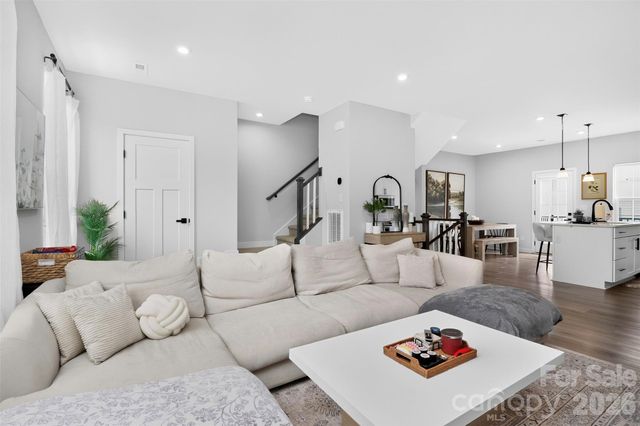 2402 Autumn Olive Lane, Matthews, NC 28104