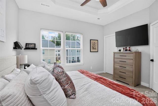 2402 Autumn Olive Lane, Matthews, NC 28104