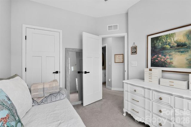 2402 Autumn Olive Lane, Matthews, NC 28104