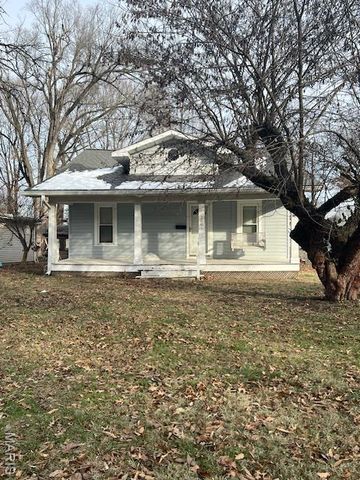 2001 Park Avenue, Alton, IL 62002