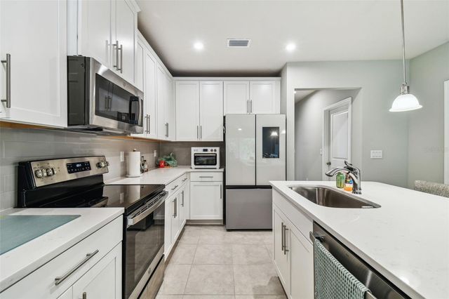 18053 TURNING LEAF CIRCLE, Land O Lakes, FL 34638