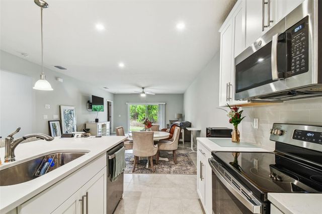 18053 TURNING LEAF CIRCLE, Land O Lakes, FL 34638