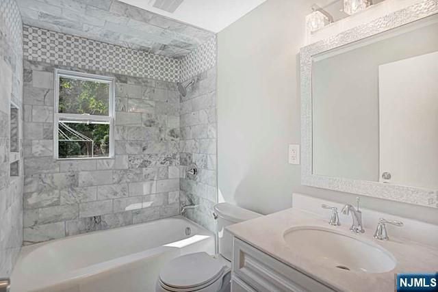 180 Vanderburgh Avenue, Rutherford, NJ 07070