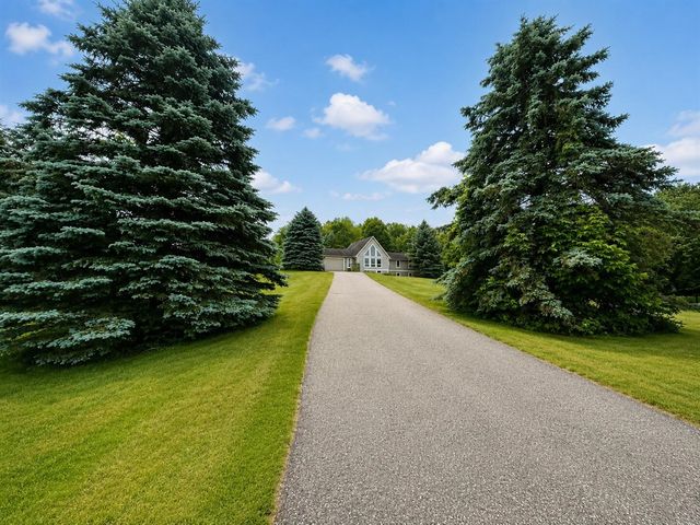 350 Mary Court, Hesperia, MI 49421