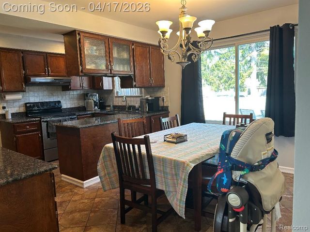 5134 Saint Richard Drive, Shelby Charter Township, MI 48316
