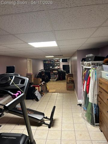 5134 Saint Richard Drive, Shelby Charter Township, MI 48316