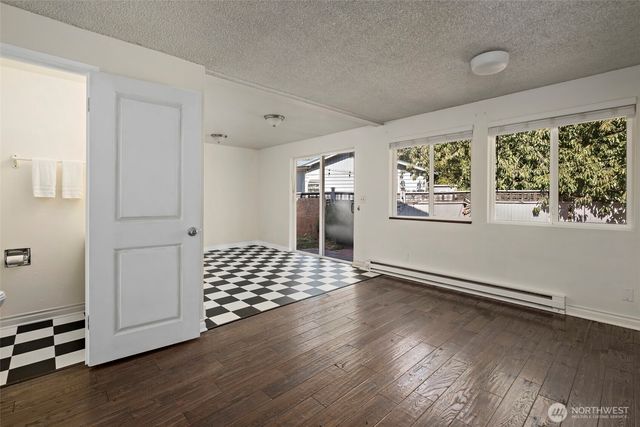 1930 Fir Woods Place, Oak Harbor, WA 98277