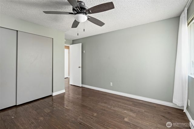 1930 Fir Woods Place, Oak Harbor, WA 98277