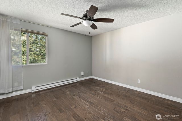 1930 Fir Woods Place, Oak Harbor, WA 98277