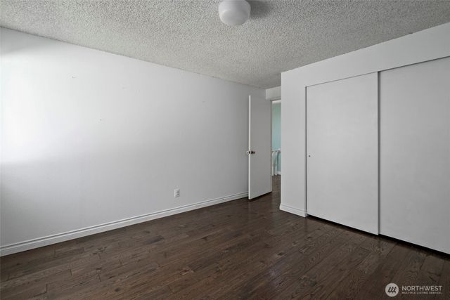 1930 Fir Woods Place, Oak Harbor, WA 98277