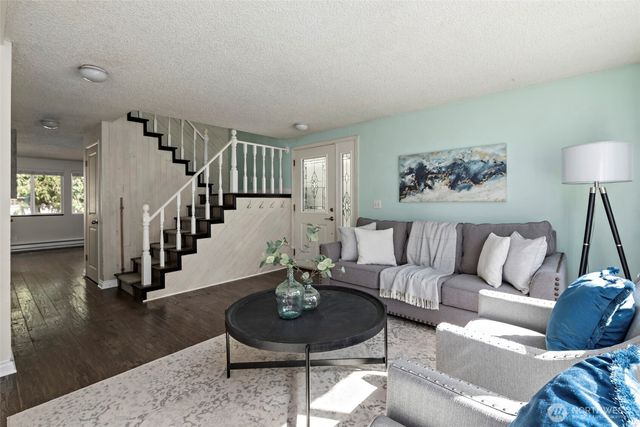 1930 Fir Woods Place, Oak Harbor, WA 98277