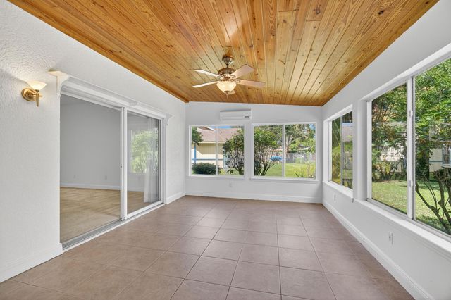 1712 Shakespeare Street, Sebastian, FL 32958