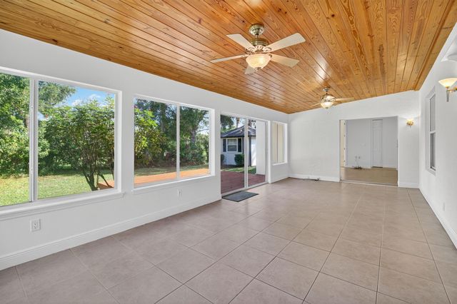 1712 Shakespeare Street, Sebastian, FL 32958