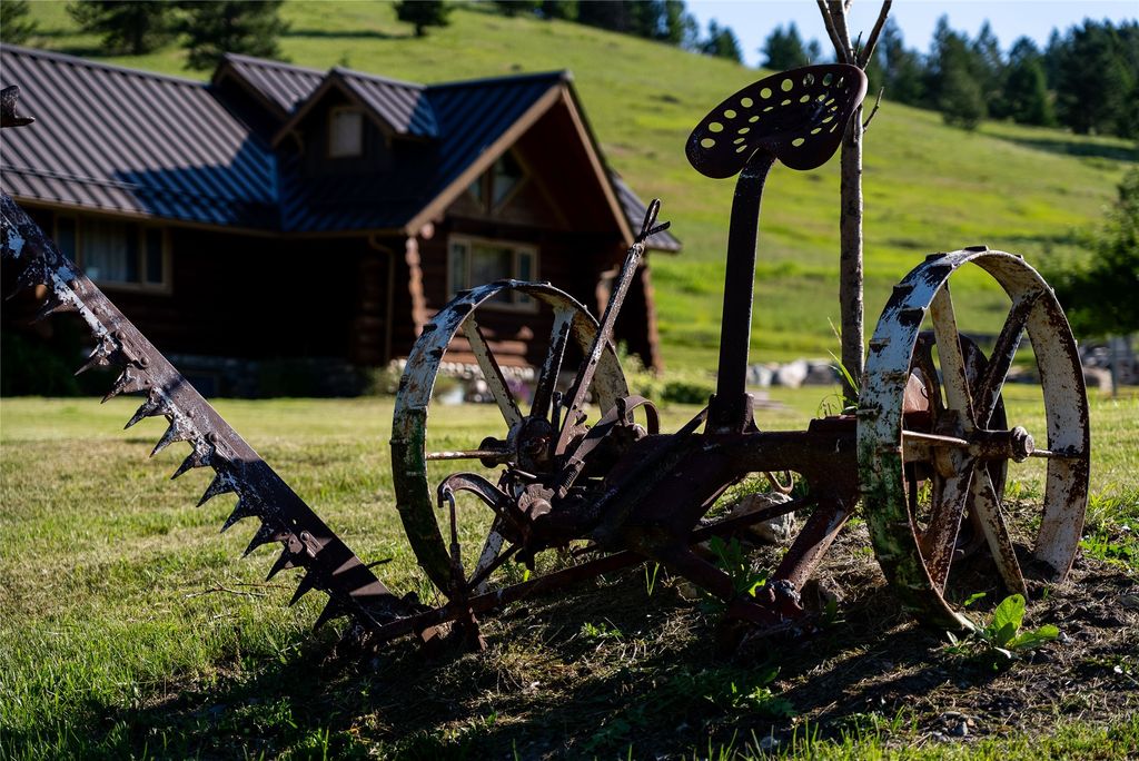 1675 Haywire Gulch, Kalispell, MT 59901 photo 20