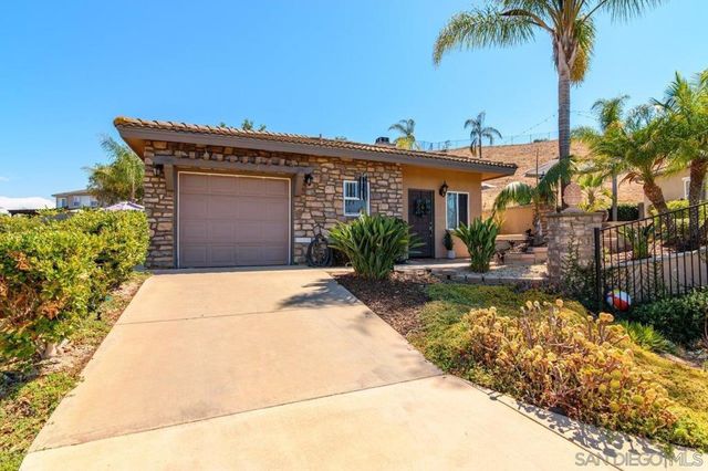 4425 Highland Oaks St, Fallbrook, CA 92028