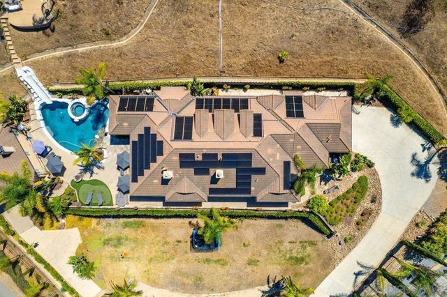 4425 Highland Oaks St, Fallbrook, CA 92028