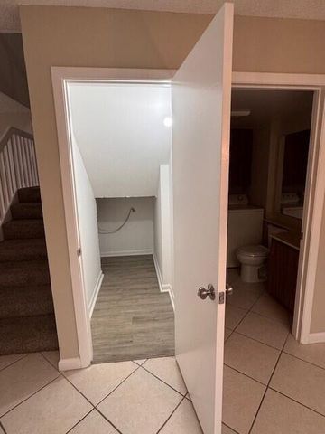 3310 33 Way, West Palm Beach, FL 33407