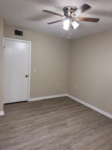 3310 33 Way, West Palm Beach, FL 33407