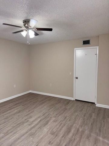 3310 33 Way, West Palm Beach, FL 33407